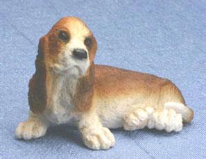Image of Dollhouse Miniature Bassett Hound FCA2186