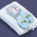 Image of Dollhouse Miniature White Towel Set w/Lotion FCA2329