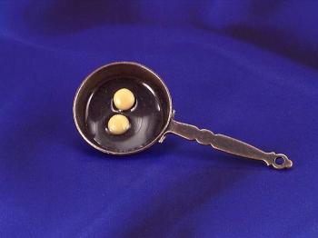 Image of Dollhouse Miniature Pan W/Eggs