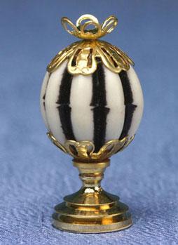 Image of Dollhouse Miniature King Arthur Table Lamp MH811